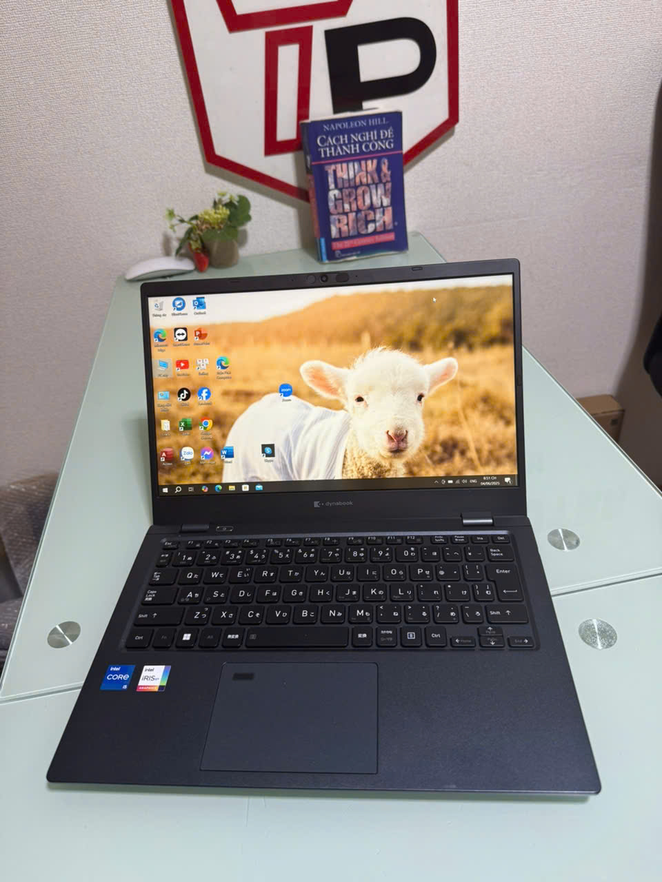 Toshiba Dynabook G83/HV / i5-1135G7 (up to 4.2Ghz | 4 nhân 8